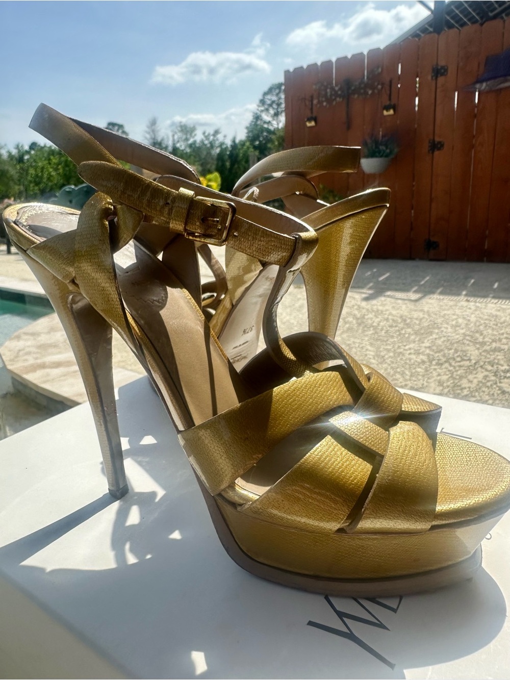 YSL Tribute 105 Sandals – Size 37.5 – Gold Patent Yak Embossed Leather - Picture 7 of 10
